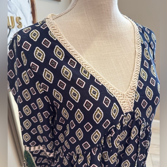 UMGEE Bohemian Bell Sleeve Blouse or Dress - Picture 3 of 8